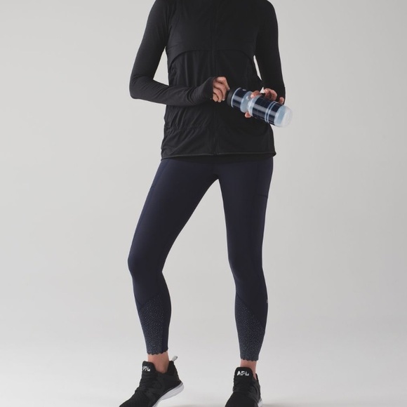 Lululemon Tight Stuff Tight II *25" in Midnight Navy Sz 8 GUC (Pilling) Workout - Picture 2 of 16